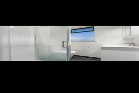 Photo of property in 10 Romney Place, Manurewa, Auckland, 2102