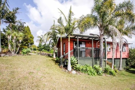 Photo of property in 14 Falls View Road, Haruru, 0204