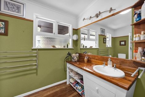 Photo of property in 50b Budleigh Street, Frankleigh Park, New Plymouth, 4310