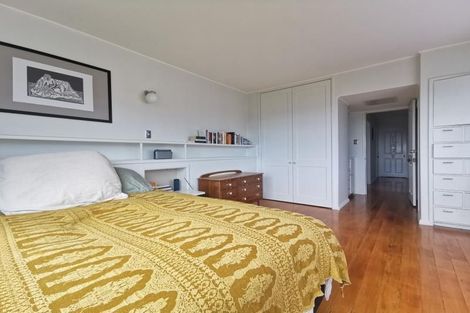 Photo of property in 127 Upland Road, Kelburn, Wellington, 6012