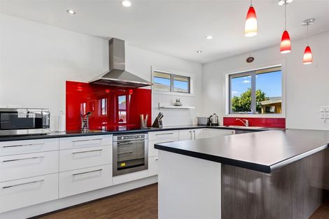 Photo of property in 23 Queenspark Drive, Parklands, Christchurch, 8083