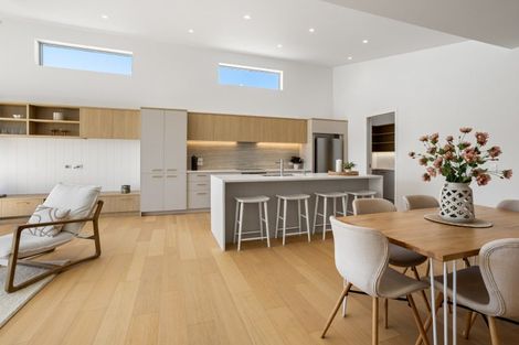 Photo of property in 16 Vanita Drive, Whitianga, 3510