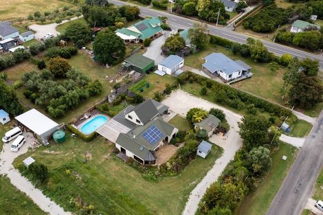 Photo of property in 6 Hill Road, Ormond, Gisborne, 4071