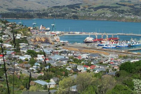 Photo of property in 18 Ross Terrace, Lyttelton, 8082