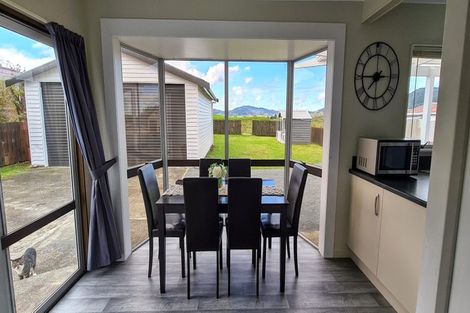 Photo of property in 28 Bickerstaffe Road, Maungaturoto, 0520