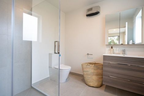 Photo of property in 1/27 Linwood Avenue, Linwood, Christchurch, 8011