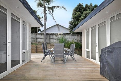 Photo of property in 26 Bellville Drive, Clendon Park, Auckland, 2103