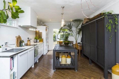 Photo of property in 292 Fergusson Drive, Heretaunga, Upper Hutt, 5018