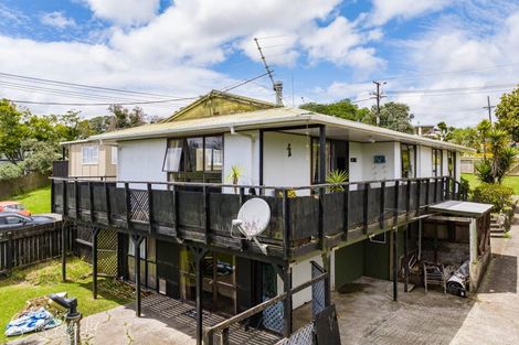 Photo of property in 185 Hurndall Street West, Maungaturoto, 0520