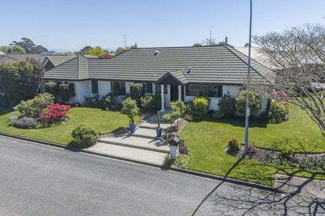 Photo of property in 2 Matthews Street, Kaiapoi, 7630