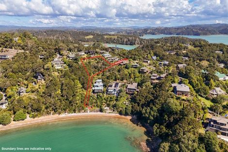 Photo of property in 10 Kaha Place, Russell, 0272