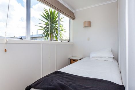 Photo of property in 104 Riverview Road, Whangamata, 3620