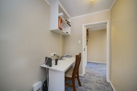 Photo of property in 18 Chippendale Crescent, Highbury, Palmerston North, 4412