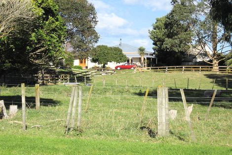 Photo of property in 51 Waitohu Valley Road, Otaki, 5512