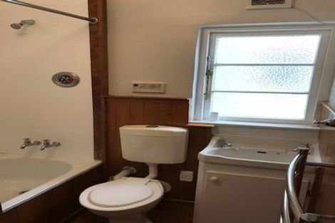 Photo of property in San Marino Apartments, 4/4 Oak Park Avenue, Te Aro, Wellington, 6011