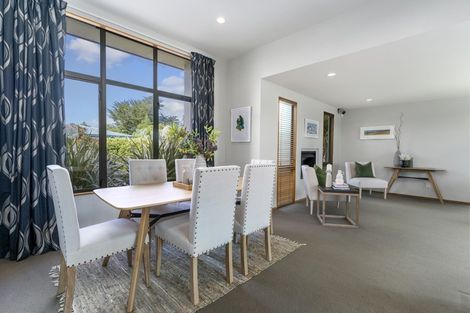 Photo of property in 8 Avion Terrace, Raumati Beach, Paraparaumu, 5032
