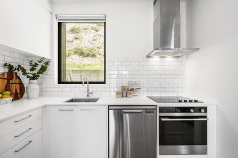 Photo of property in 15/52 High Street, Island Bay, Wellington, 6023