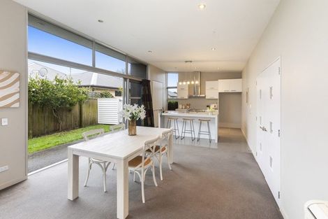 Photo of property in 2 Sycamore Close, Rangiora, 7400
