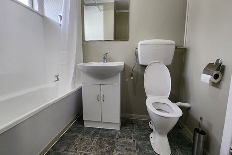 Photo of property in 2/6 Moeraki Road, Maoribank, Upper Hutt, 5018