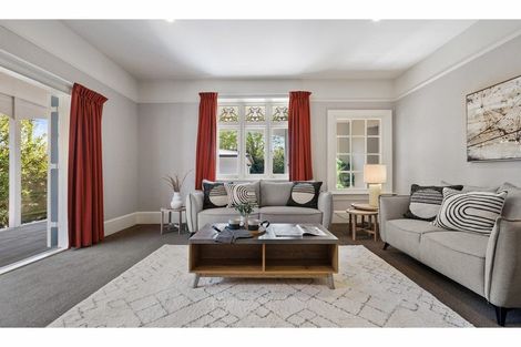 Photo of property in 90 Opawa Road, Opawa, Christchurch, 8023