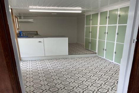 Photo of property in 69 Paynters Avenue, Strandon, New Plymouth, 4312