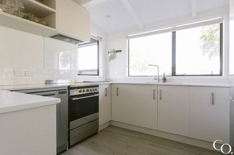 Photo of property in 9 Ngarimu Place, Mount Maunganui, 3116