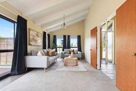 Photo of property in 17 Halyard Close, Flagstaff, Hamilton, 3210