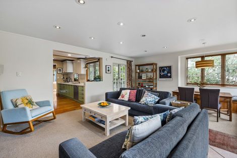 Photo of property in 77 Bay Street, Red Beach, 0932