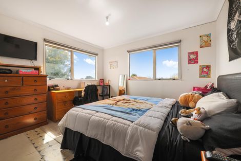 Photo of property in 24 Bundena Place, Clendon Park, Auckland, 2103