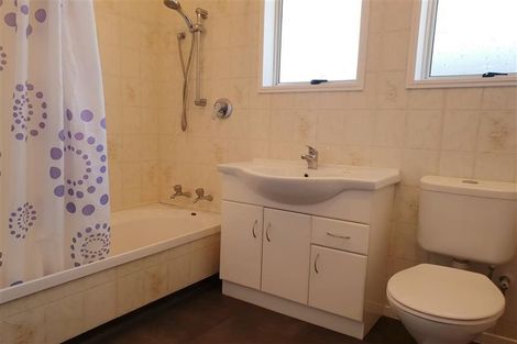 Photo of property in 21 Duckworth Crescent, Greenmeadows, Napier, 4112