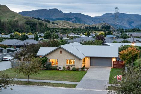 Photo of property in 8 Herries Lane, Lake Hayes, Queenstown, 9304