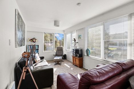 Photo of property in 28 Carrington Street, New Plymouth, 4310