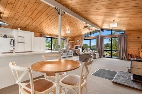 Photo of property in 9 Leeton Drive, Waipukurau, 4200