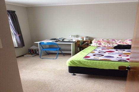 Photo of property in 15 Becroft Drive, Forrest Hill, Auckland, 0620