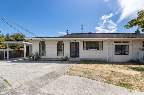 Photo of property in 2/48 Cruickshank Road, Clouston Park, Upper Hutt, 5018
