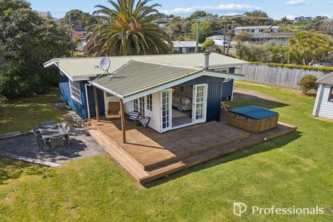 Photo of property in 3 Weggery Drive, Waikanae Beach, Waikanae, 5036