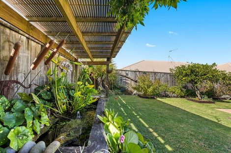 Photo of property in 39 Lakeside Drive, Orewa, 0931