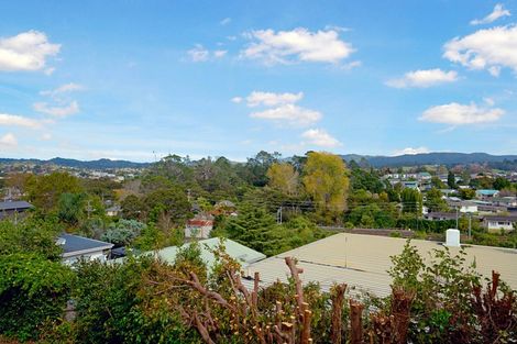 Photo of property in 2/31 Rangeview Road, Sunnyvale, Auckland, 0612