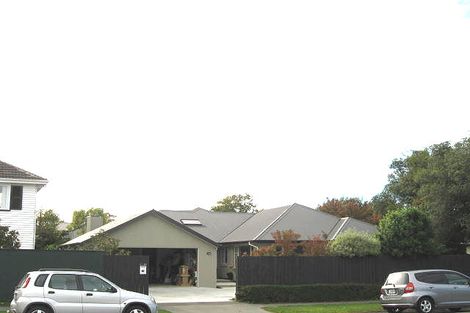 Photo of property in 72 Memorial Avenue, Ilam, Christchurch, 8053