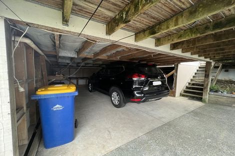 Photo of property in 16a Normanton Street, Glenfield, Auckland, 0629