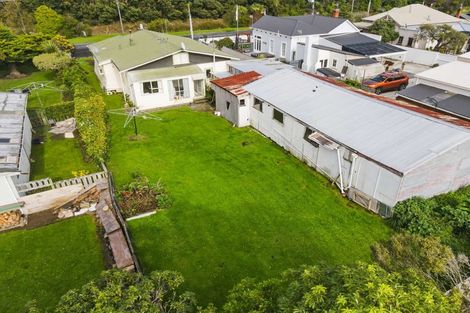 Photo of property in 43 Station Road, Marton, 4710