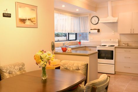 Photo of property in 2/34 Great South Road, Papakura, 2110