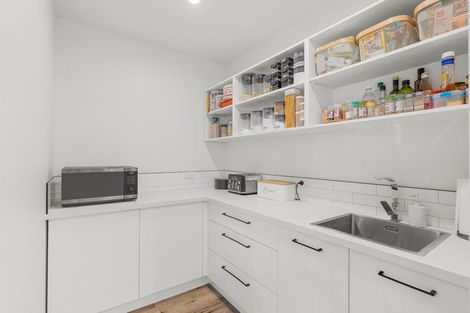 Photo of property in 139 Springs Road, Hornby, Christchurch, 8042