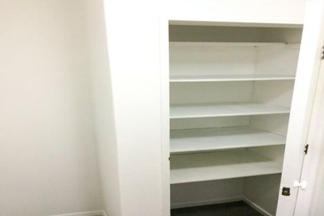 Photo of property in 1 Carbine Court, Awapuni, Palmerston North, 4412