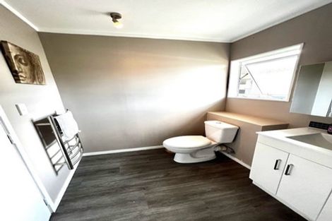 Photo of property in 1/41 Elizabeth Drive, West Harbour, Auckland, 0618