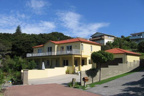 Photo of property in 84 Penguin Drive, Murrays Bay, Auckland, 0630