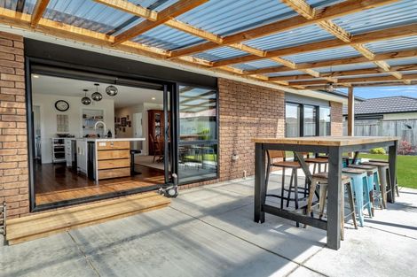 Photo of property in 27 Balrickard Way, Milson, Palmerston North, 4414