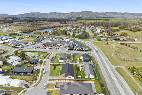 Photo of property in 8 Hebbard Court, Albert Town, Wanaka, 9305