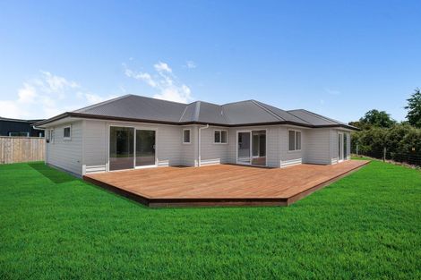 Photo of property in 15c Madison Street, Carterton, 5713