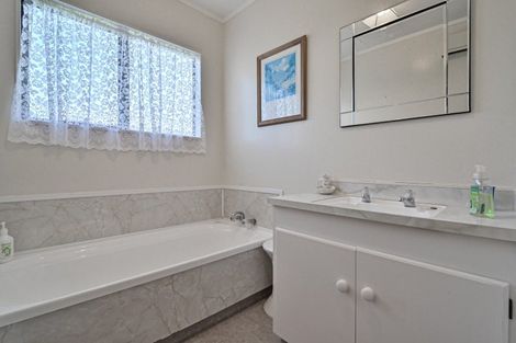 Photo of property in 25 Watson Road, Karamu, Hastings, 4172
